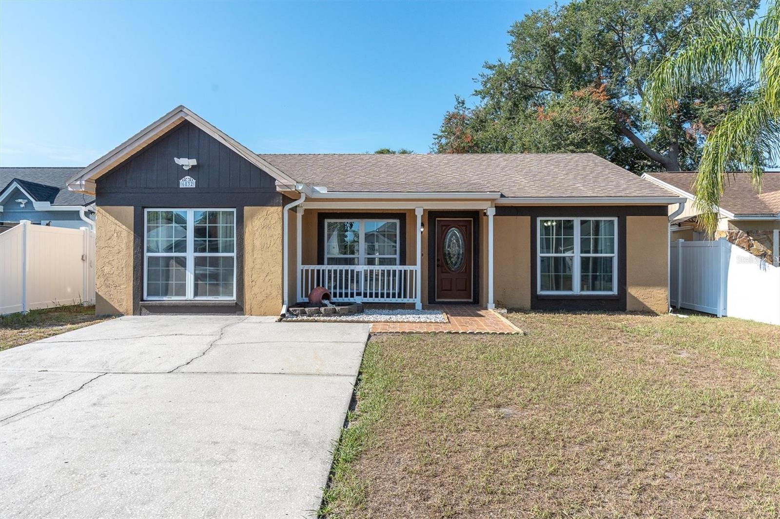 Photo of 6832 SWAIN AVENUE TAMPA FL 33625