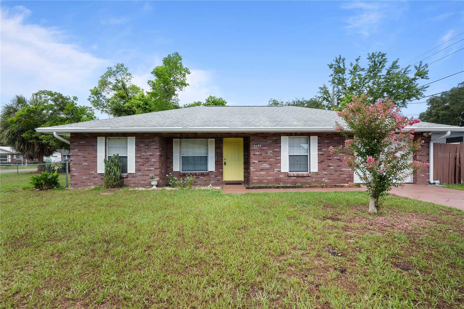 Photo of 5435 TANGERINE DRIVE ZEPHYRHILLS FL 33542