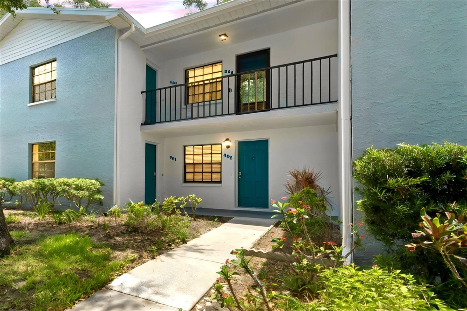 Photo of 11800 PARK BLVD #401 SEMINOLE FL 33772