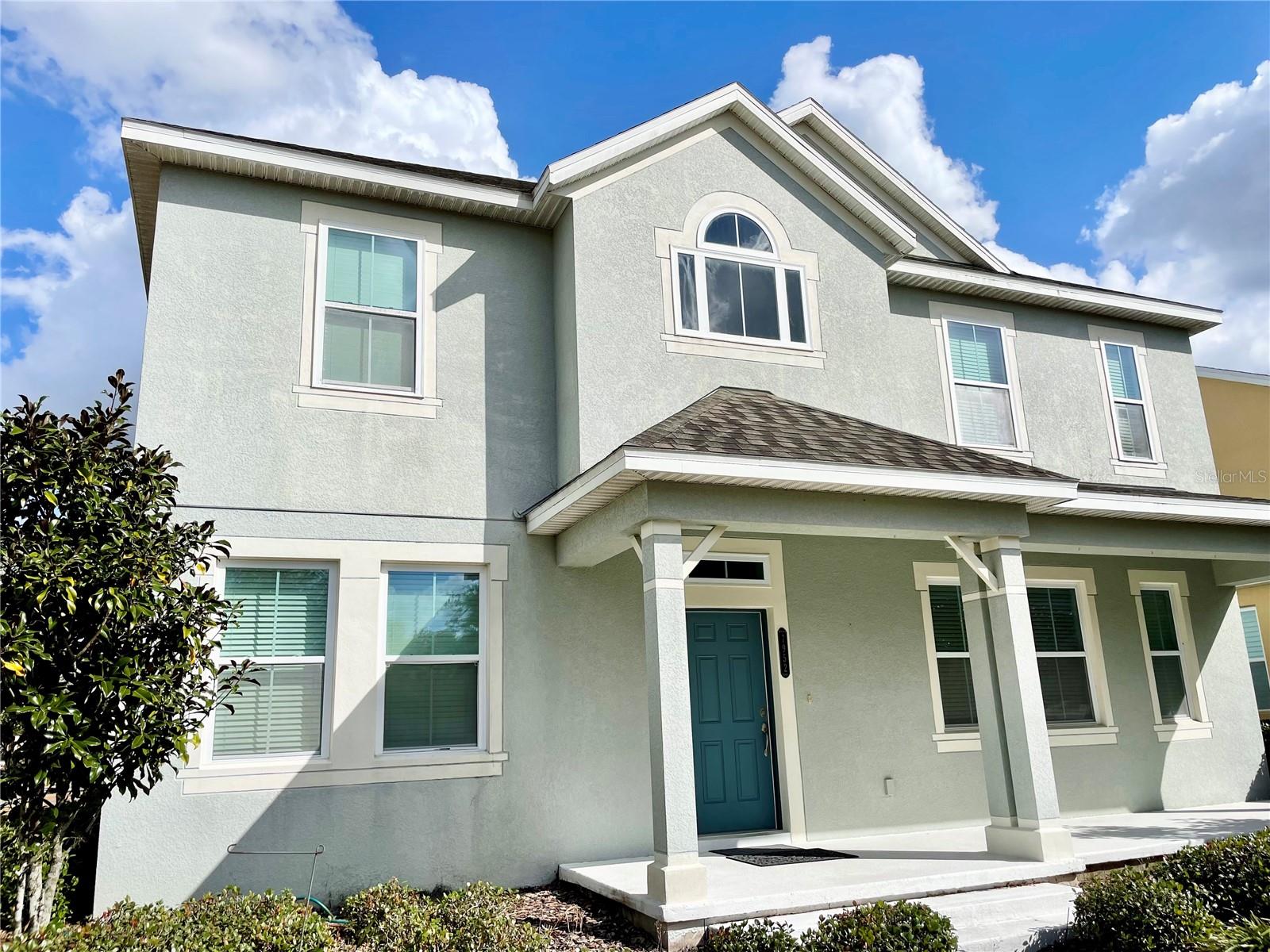 Photo of 7952 HAMPTON LAKE DRIVE TAMPA FL 33647