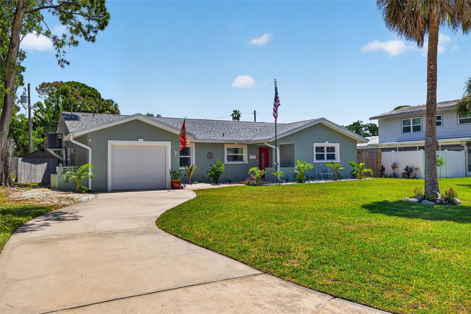 Photo of 1667 N DAKOTA AVENUE ST PETERSBURG FL 33703