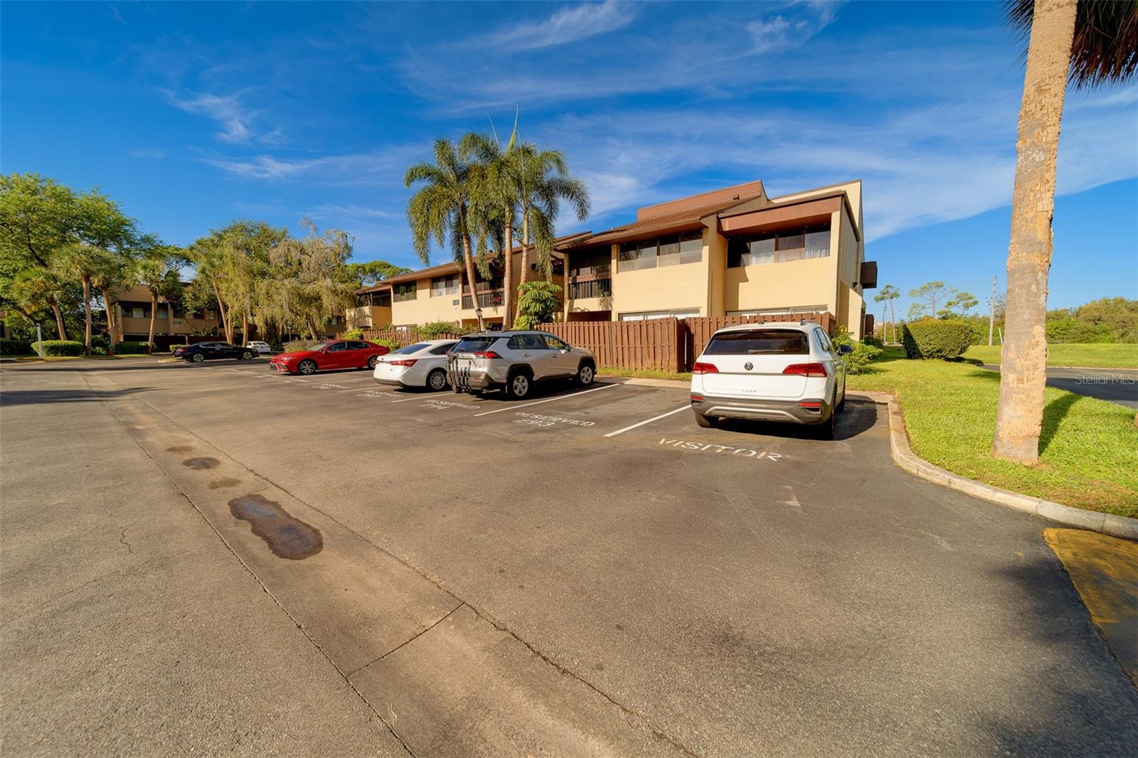 Photo of 890 N VILLAGE DRIVE #103 ST PETERSBURG FL 33716