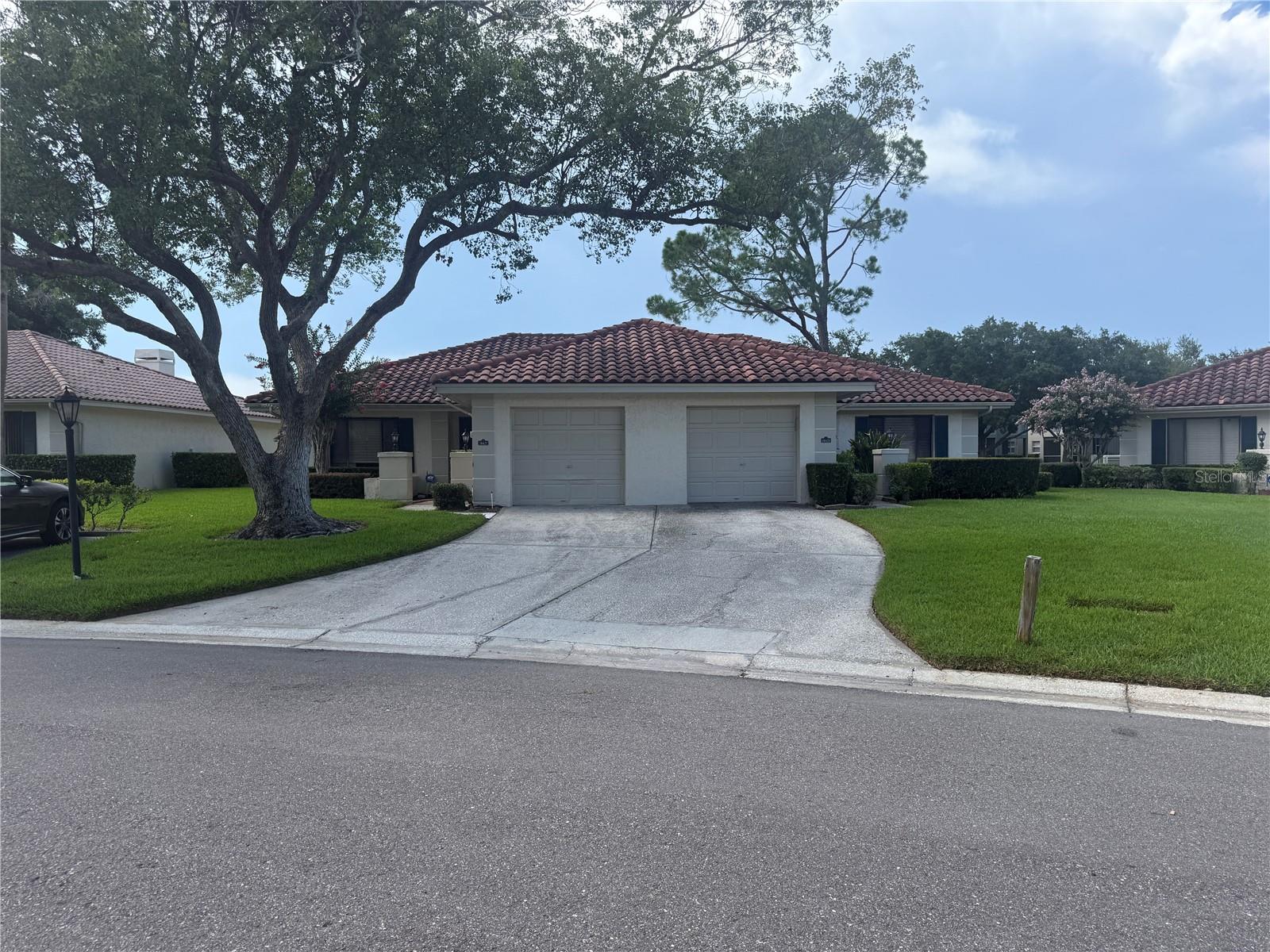 Photo of 18425 AINTREE COURT TAMPA FL 33647