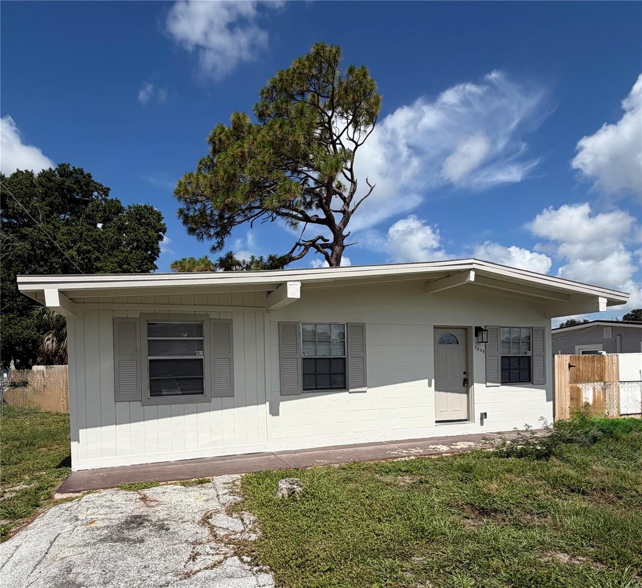 Photo of 7508 N THATCHER AVENUE TAMPA FL 33614