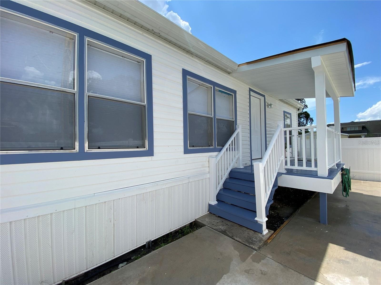 Photo of 8726 MAYFLOWER ROAD TAMPA FL 33615