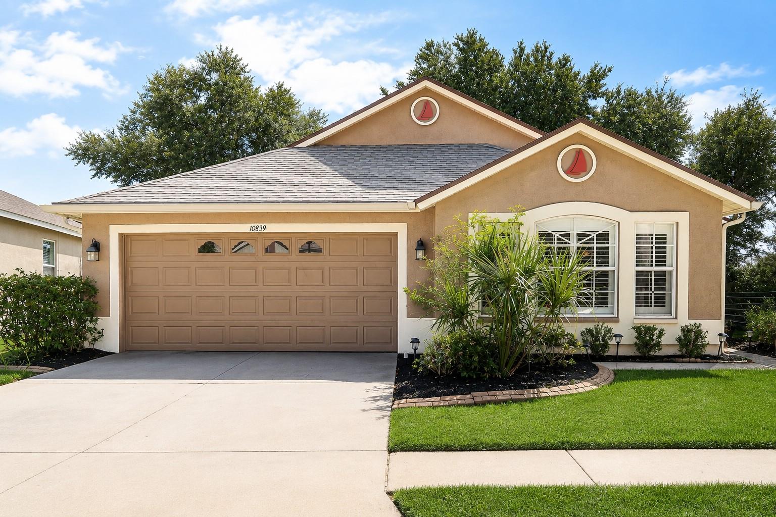 Photo of 10839 NEWBRIDGE DRIVE RIVERVIEW FL 33579