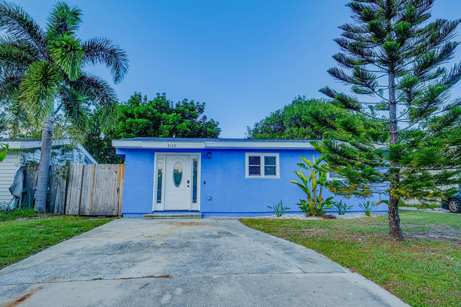 Photo of 5135 NEWTON AVENUE GULFPORT FL 33707