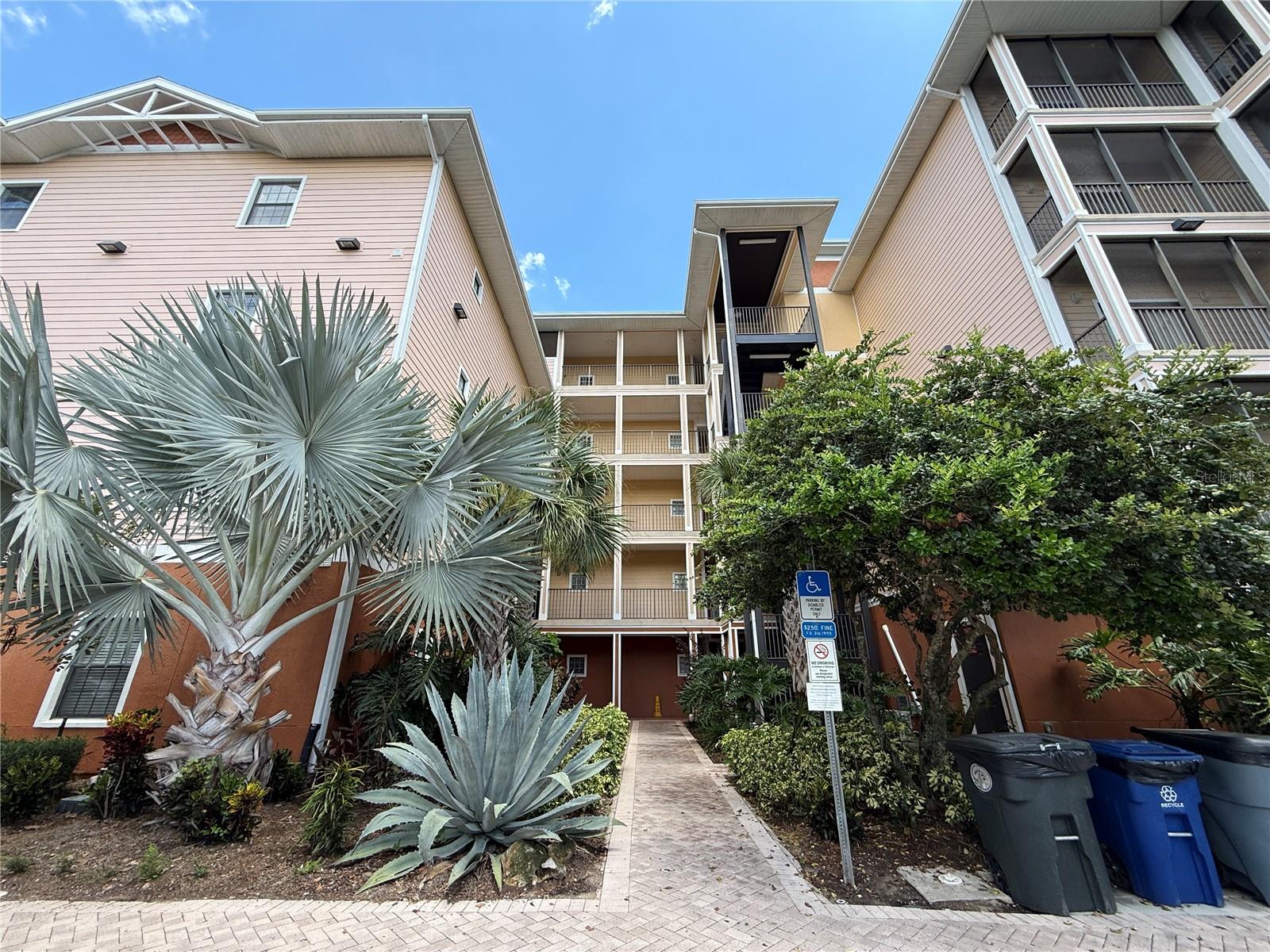 Photo of 3060 PIRATES RETREAT COURT #102 KISSIMMEE FL 34747