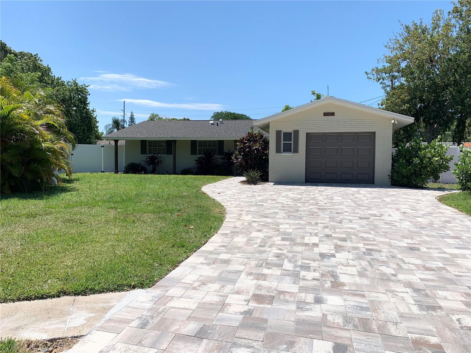 Photo of 542 59TH WAY ST PETERSBURG FL 33707