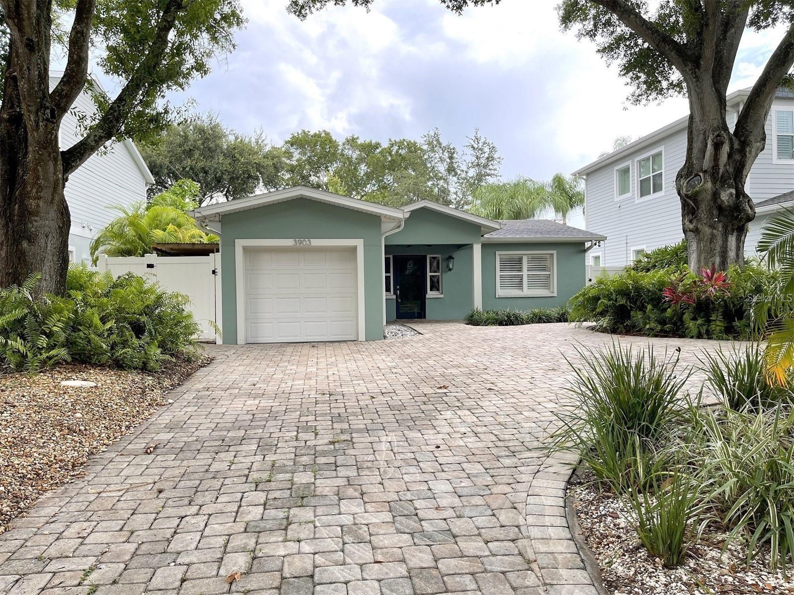 Photo of 3903 W CORONA STREET TAMPA FL 33629
