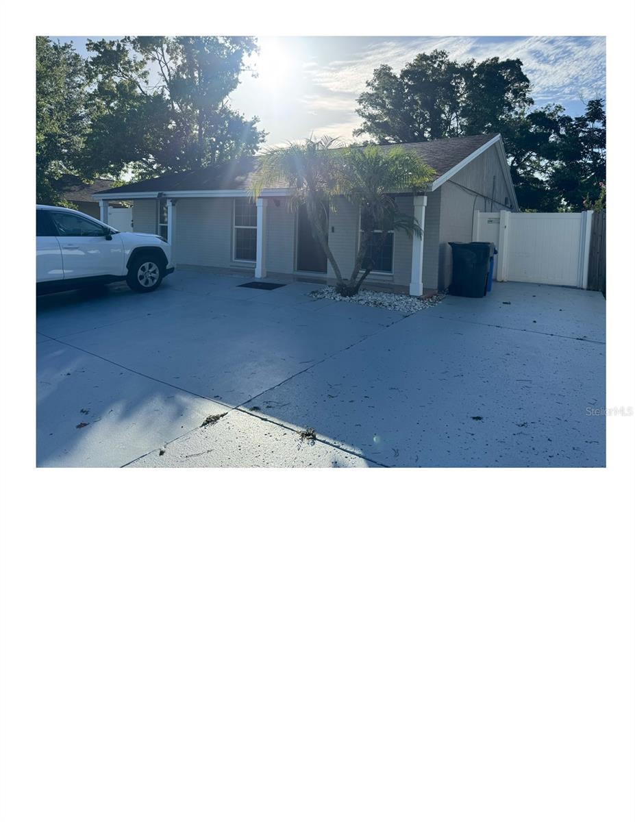 Photo of 16009 BALLICA DRIVE TAMPA FL 33618