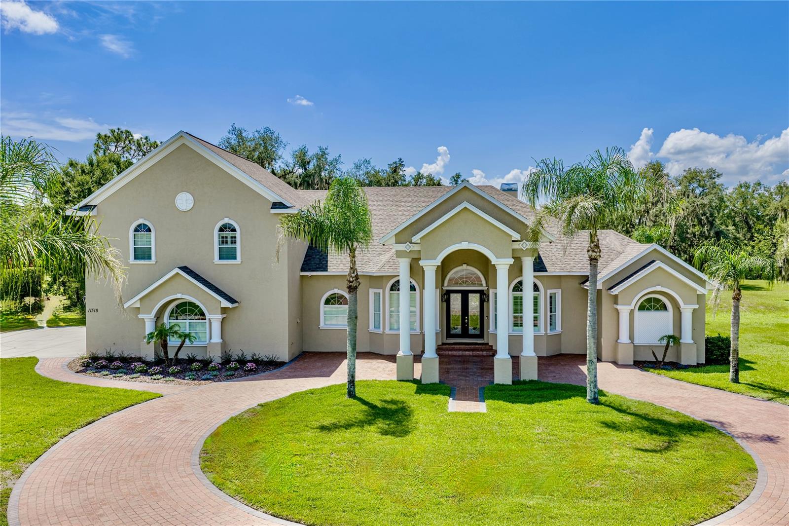 Photo of 11518 HAMMOCK OAKS COURT LITHIA FL 33547