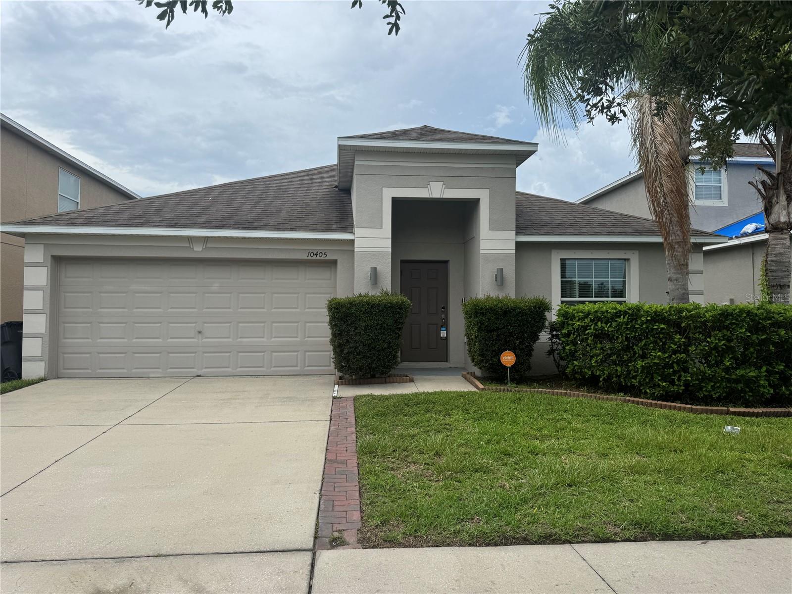 Photo of 10405 SUMMER AZURE DRIVE RIVERVIEW FL 33578