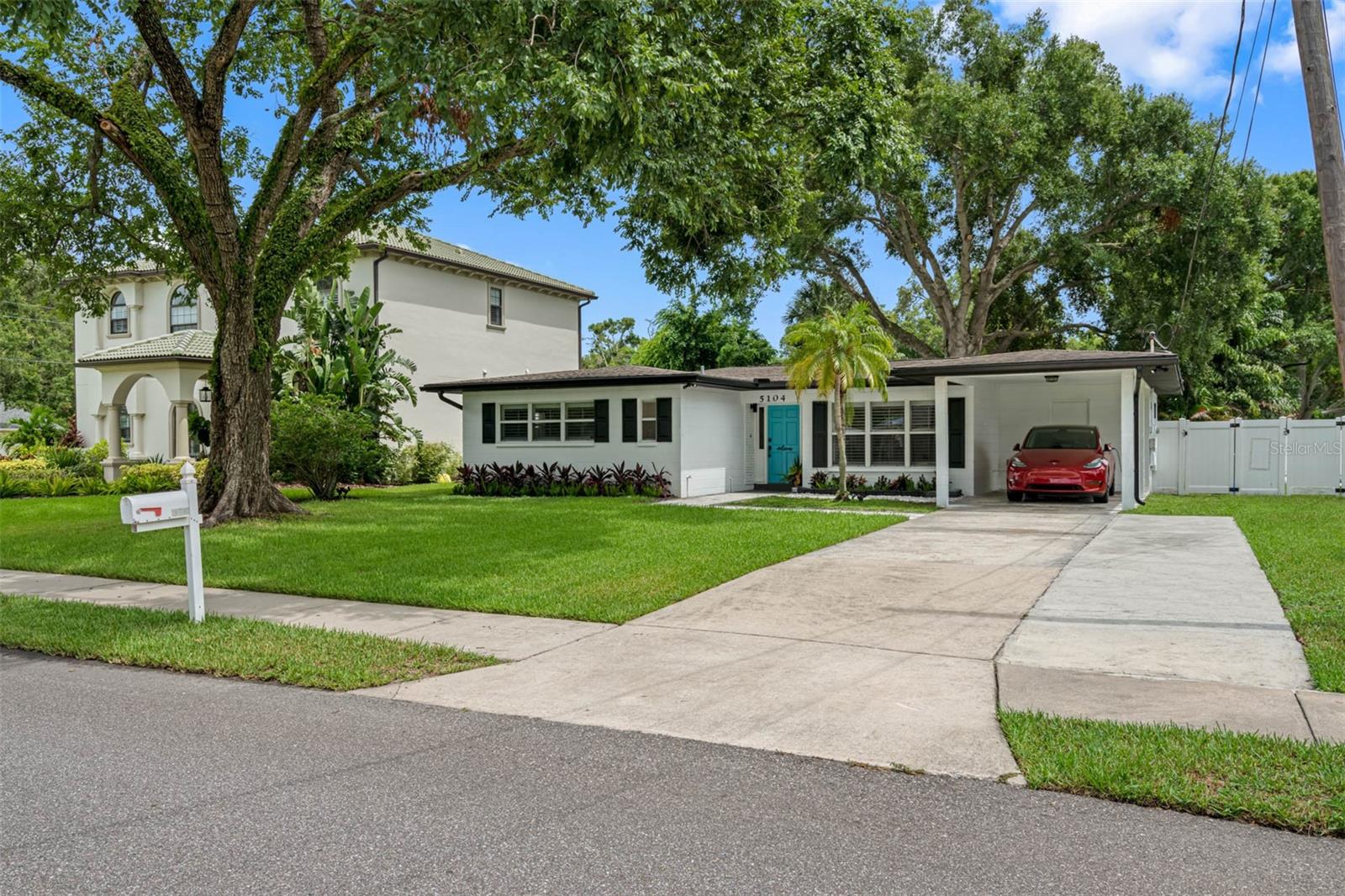 Photo of 5104 W CLEVELAND STREET TAMPA FL 33609