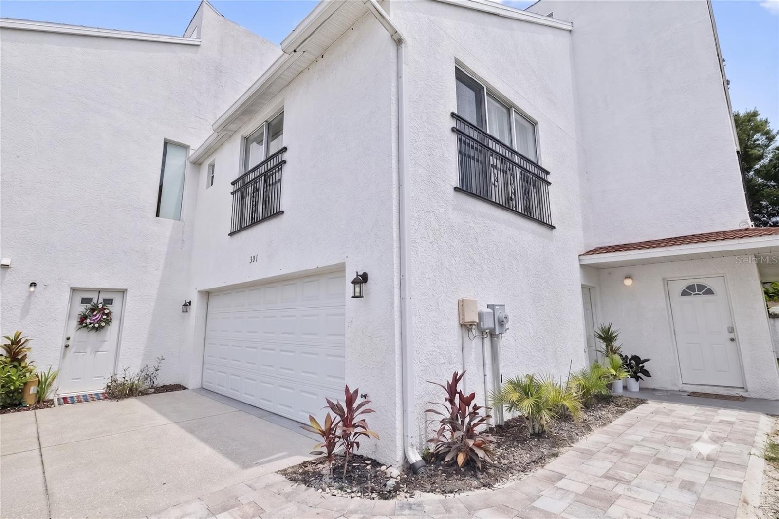 Photo of 9415 CITRUS GLEN PLACE TAMPA FL 33618