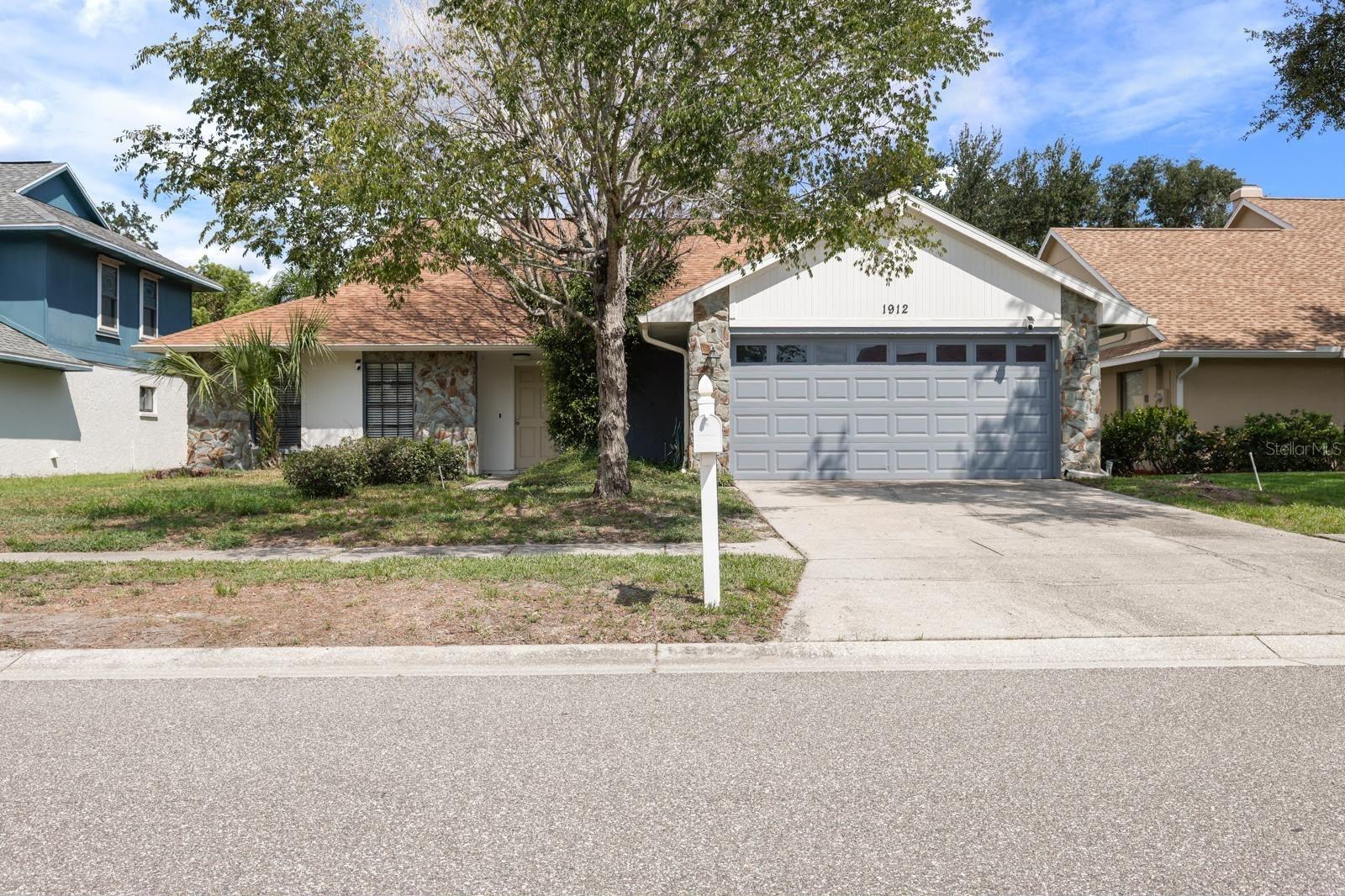 Photo of 1912 FIRETHORN COURT BRANDON FL 33511