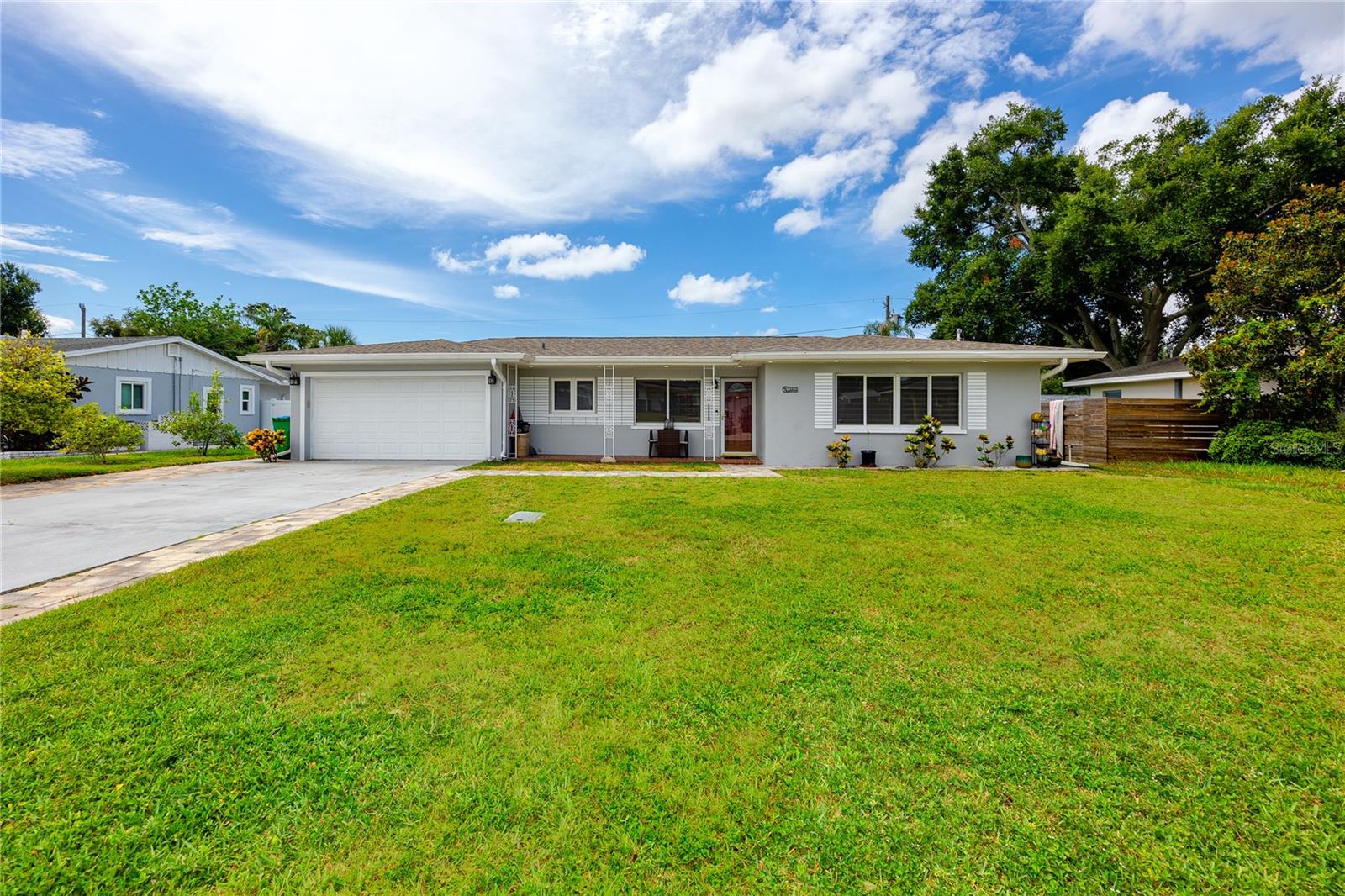 Photo of 1833 HUNT LANE CLEARWATER FL 33764