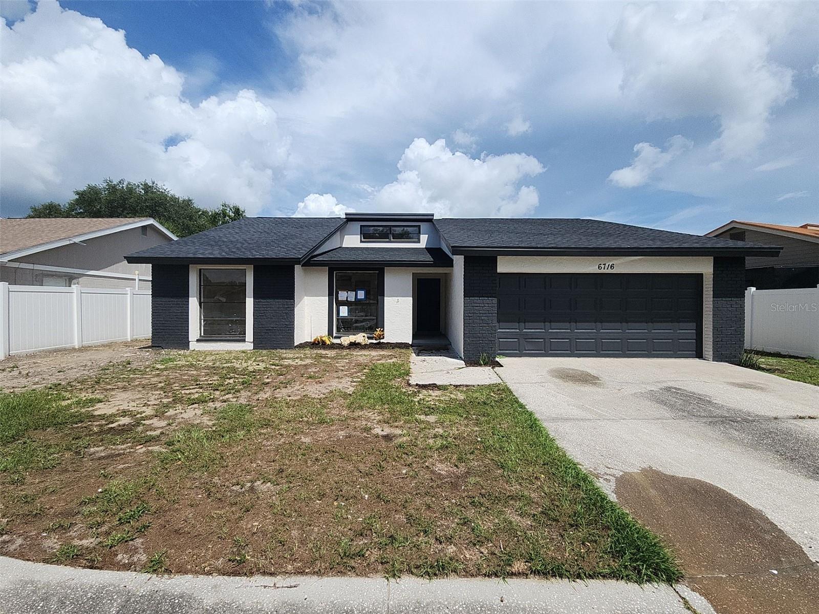 Photo of 6716 TIMBERLANE WEST DRIVE TAMPA FL 33615
