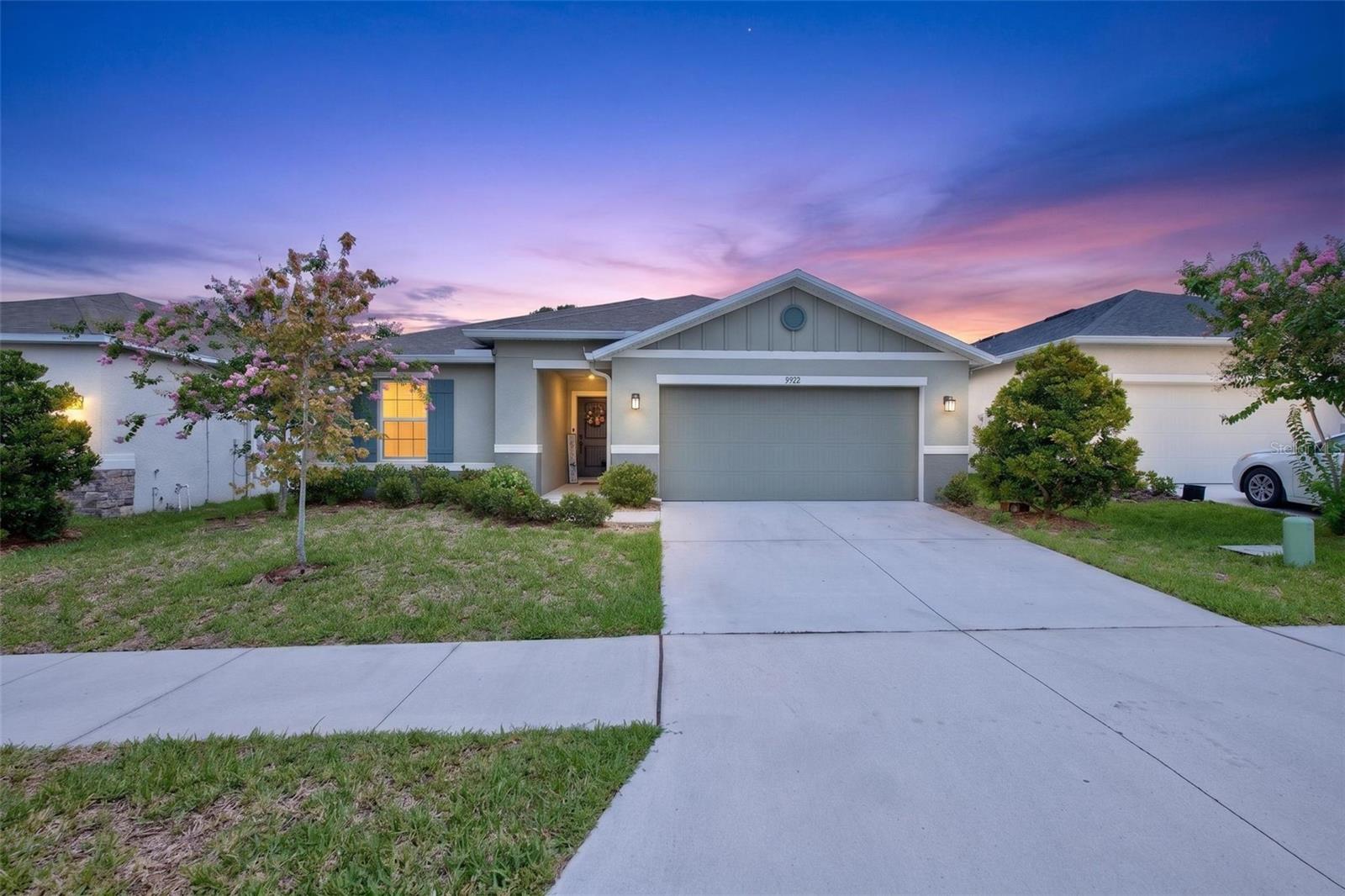 Photo of 9972 MESIC WOODS AVENUE SEFFNER FL 33584