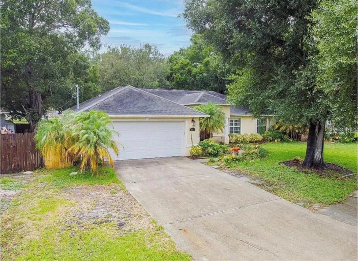 Photo of 4914 N MENDENHALL DRIVE TAMPA FL 33603
