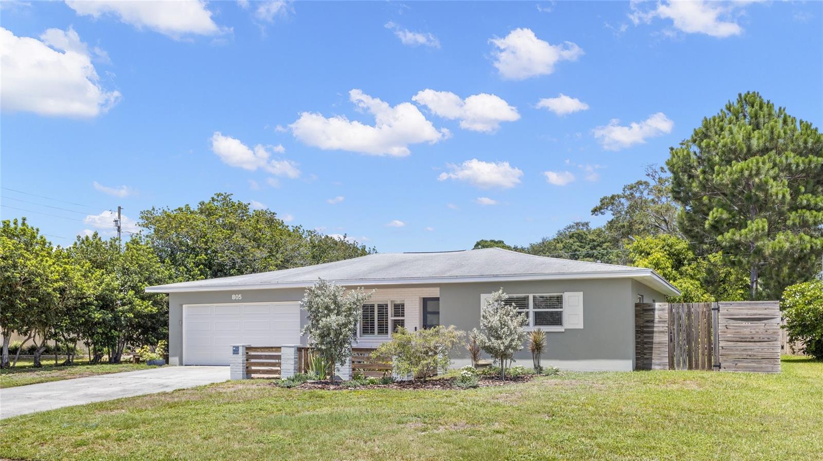 Photo of 805 WELLINGTON DRIVE CLEARWATER FL 33764