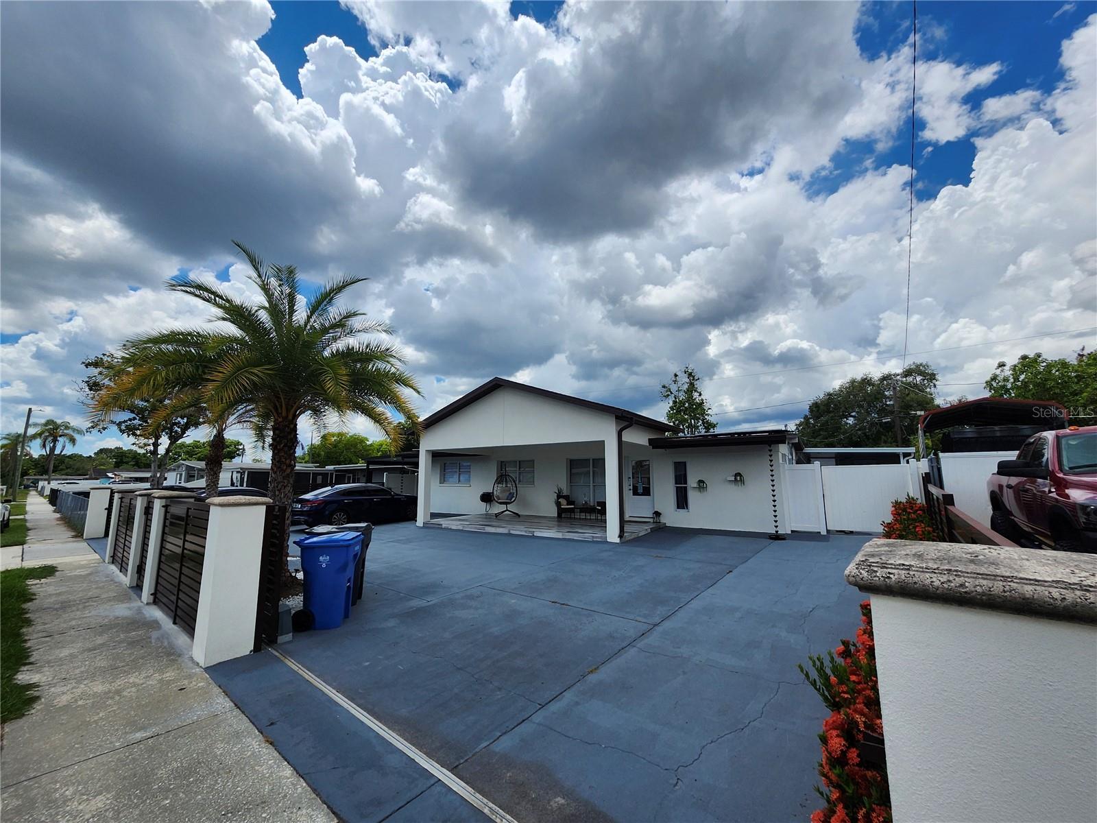 Photo of 7514 PARADISE PLACE TAMPA FL 33619