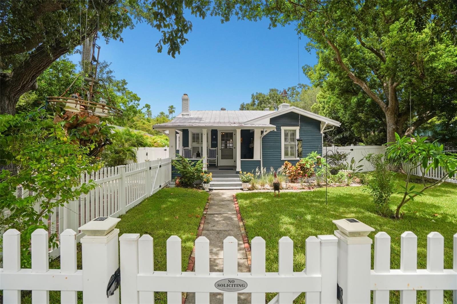 Photo of 636 WILKIE STREET DUNEDIN FL 34698