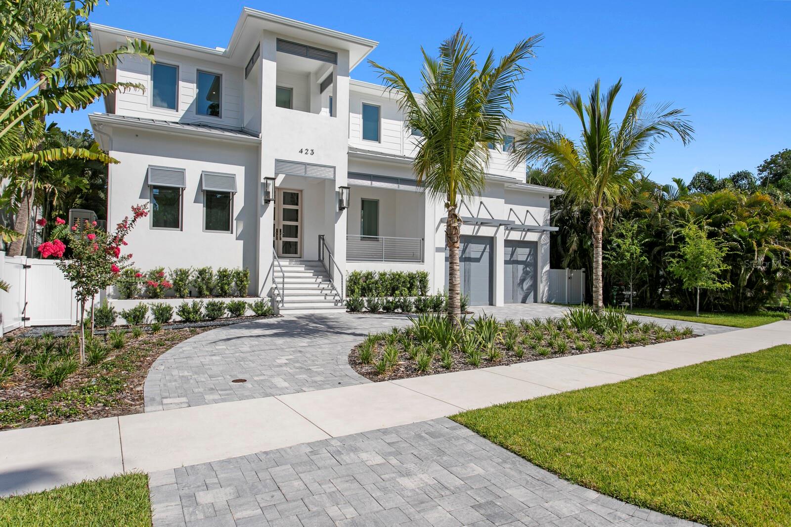 Photo of 423 S ROYAL POINCIANA DRIVE TAMPA FL 33609
