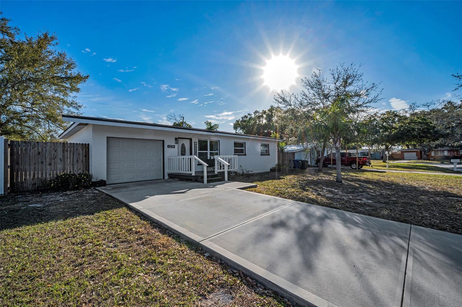 Photo of 1231 LITTLE JOHN LANE DUNEDIN FL 34698