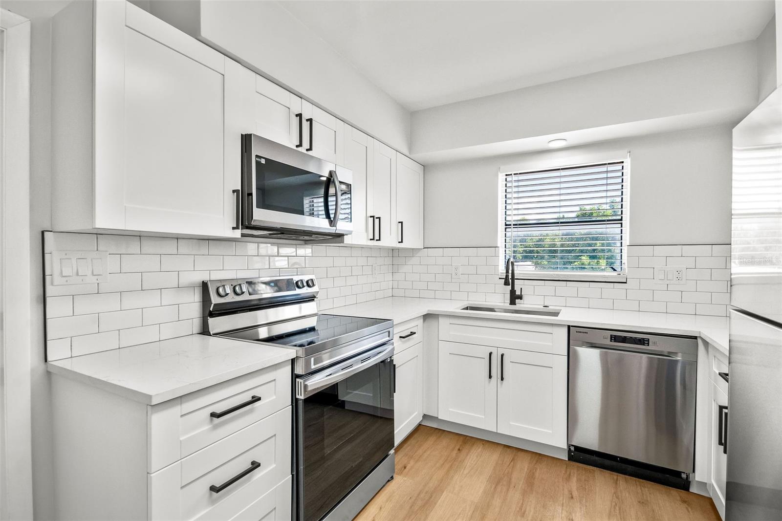 Photo of 300 S NIMBUS AVENUE #6 CLEARWATER FL 33765
