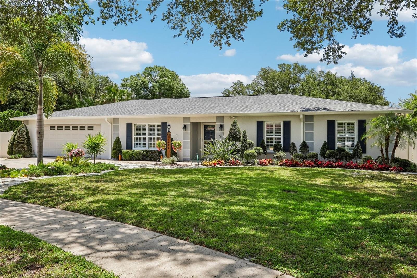 Photo of 14309 BRENTWOOD DRIVE TAMPA FL 33618