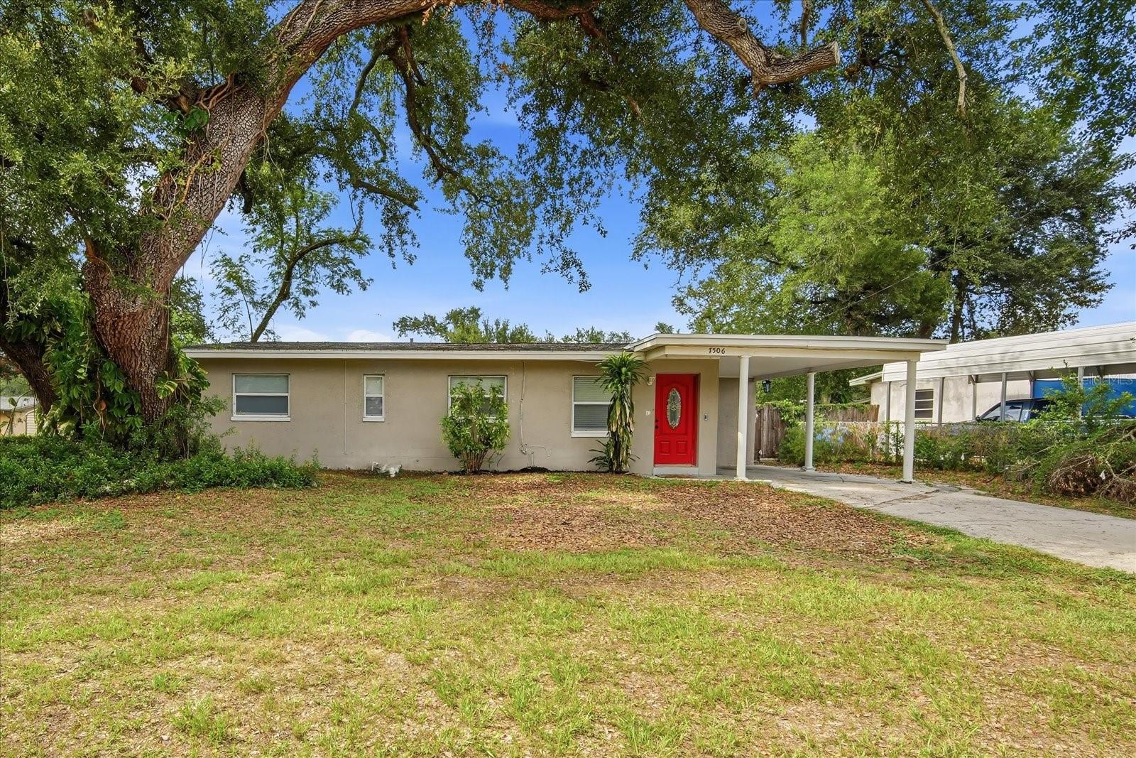 Photo of 7506 CORAL VINE LANE TAMPA FL 33619