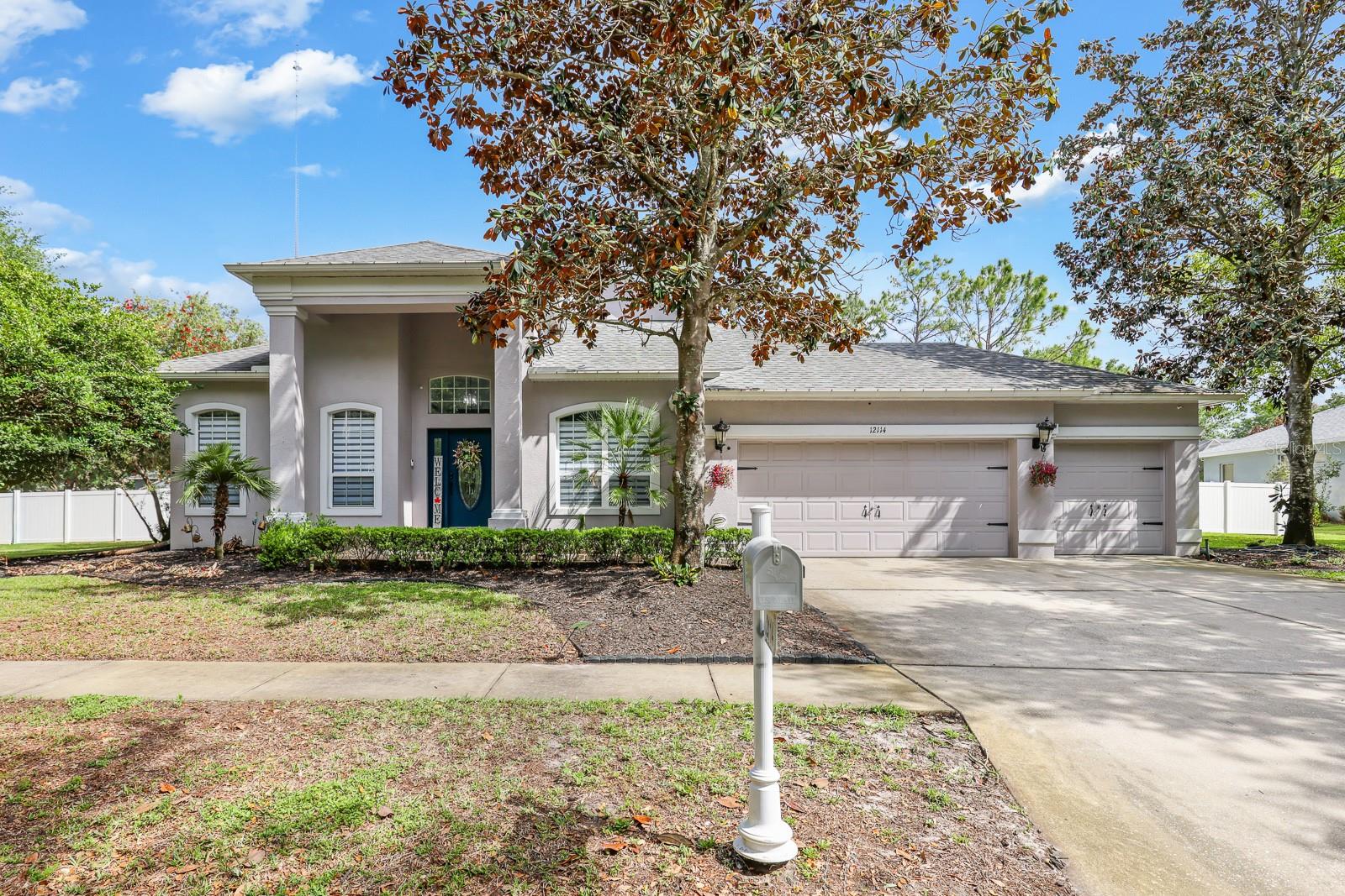 Photo of 12114 CREEK EDGE DRIVE RIVERVIEW FL 33579