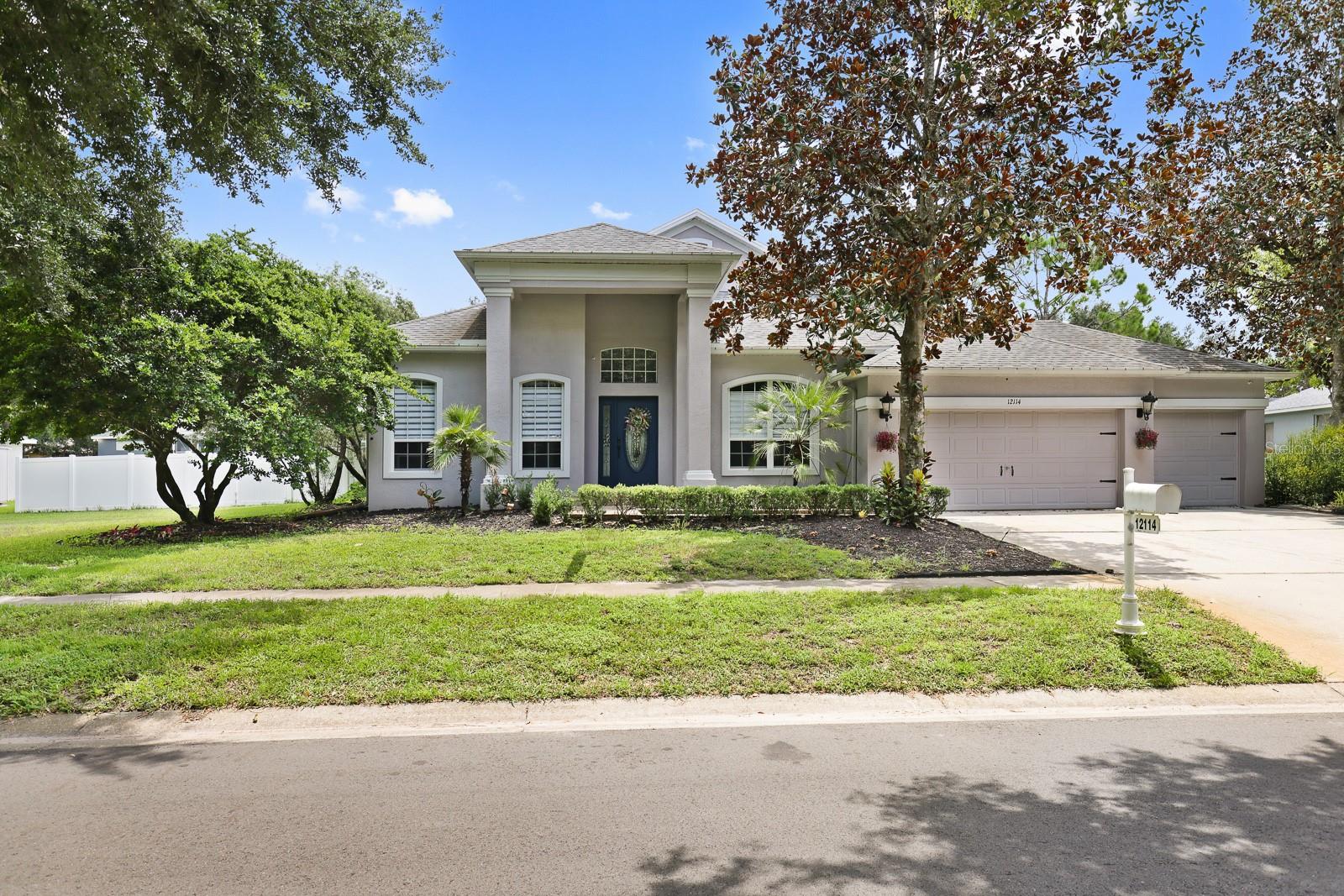 Photo of 12114 CREEK EDGE DRIVE RIVERVIEW FL 33579