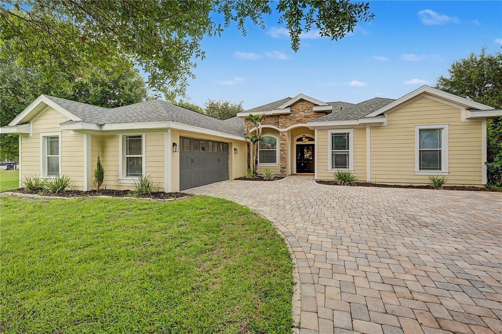 Photo of 13134 DONE GROVEN DRIVE DOVER FL 33527