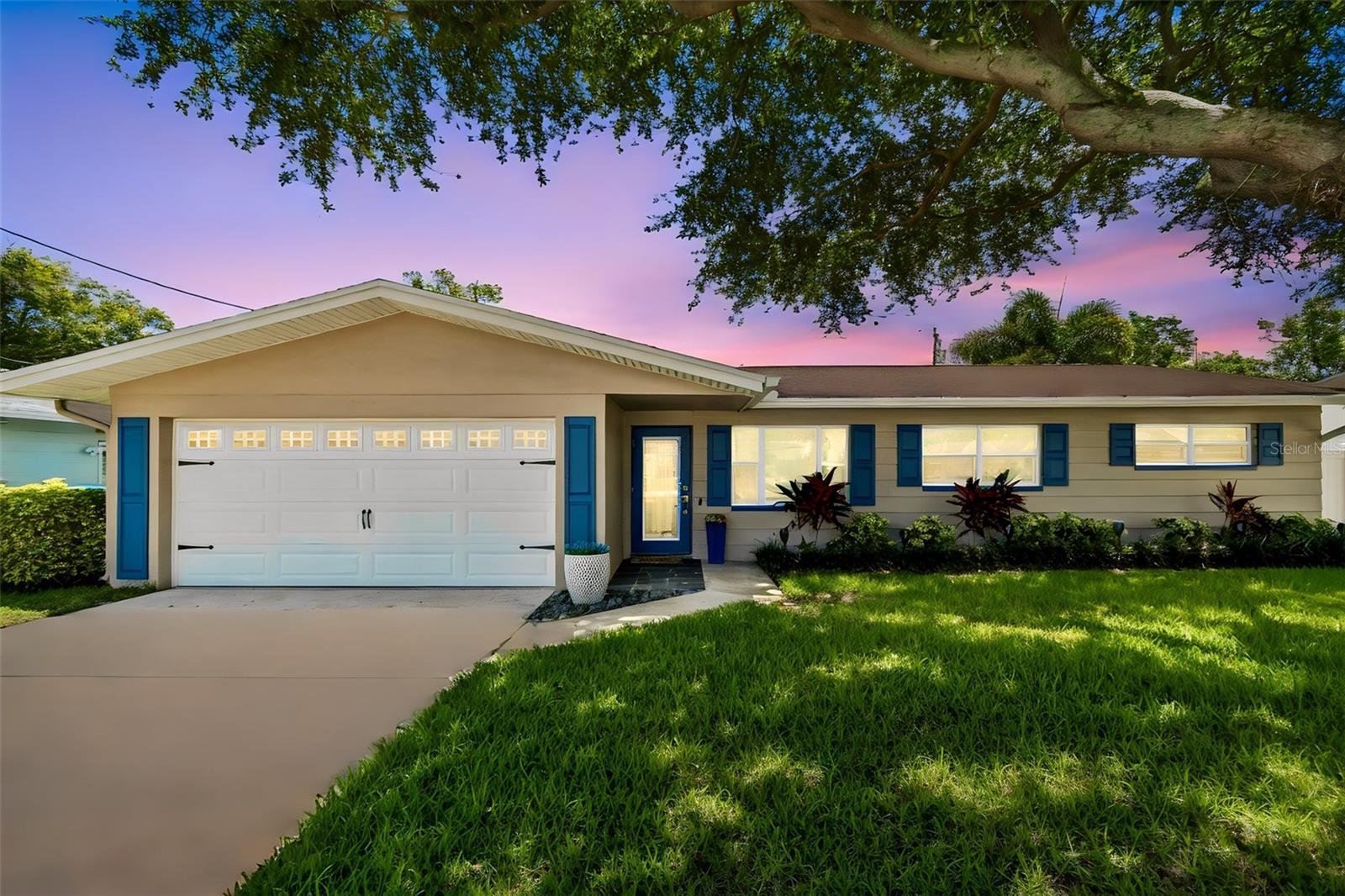 Photo of 9045 RIDGE ROAD SEMINOLE FL 33772