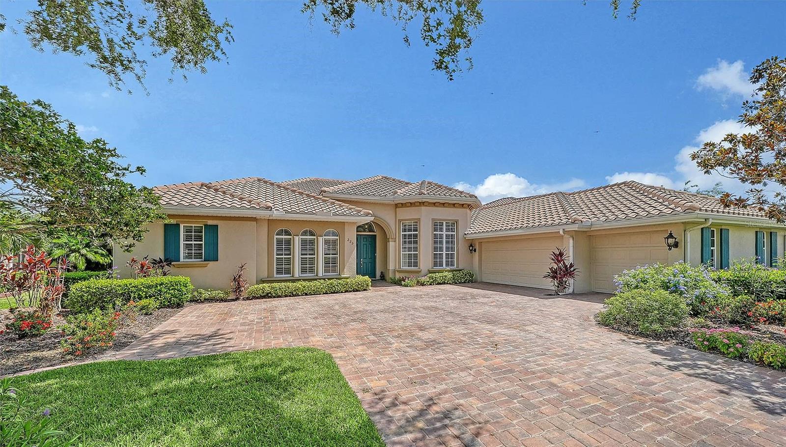 Photo of 225 PESARO DRIVE NORTH VENICE FL 34275