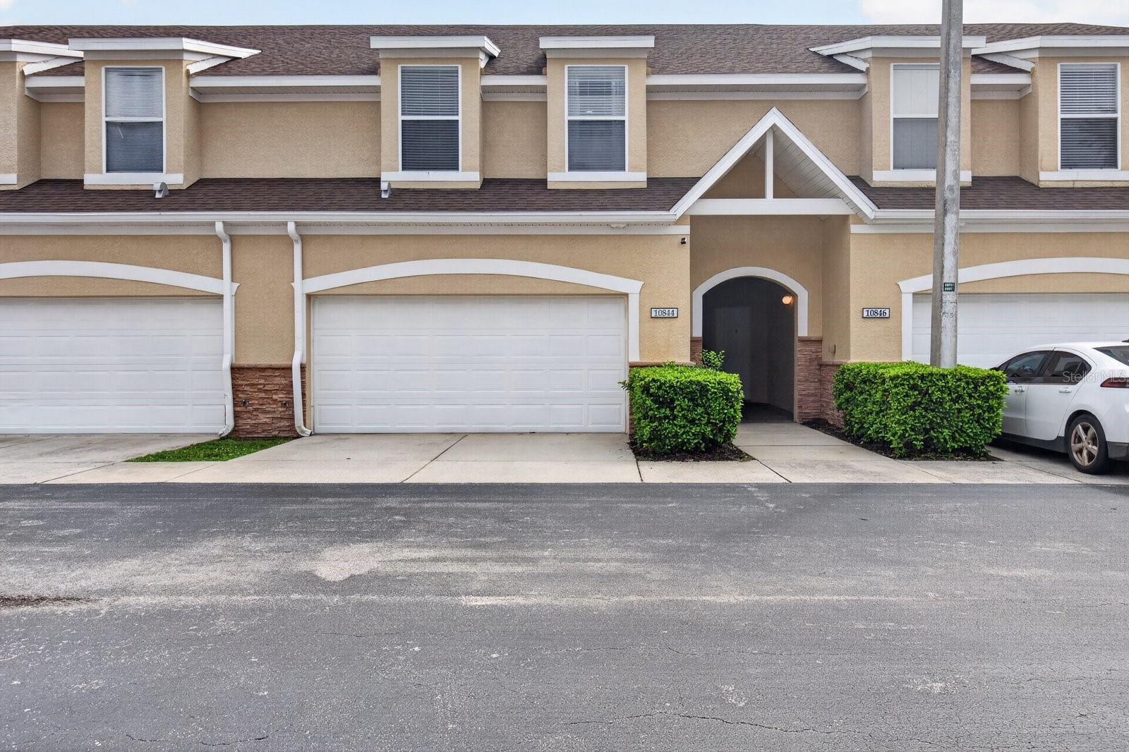Photo of 10844 DRAGONWOOD DRIVE TAMPA FL 33647