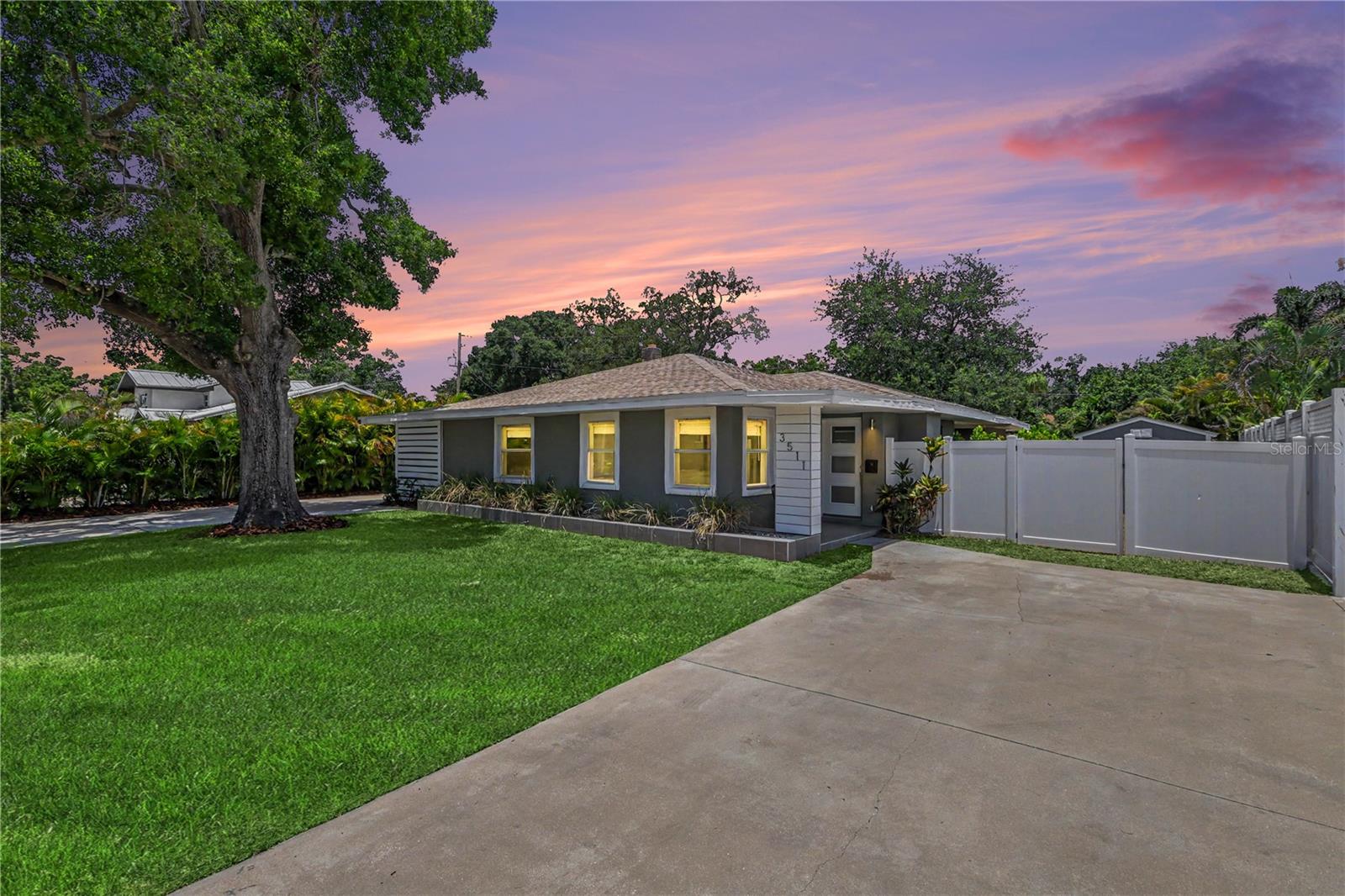 Photo of 3511 W AZEELE STREET TAMPA FL 33609