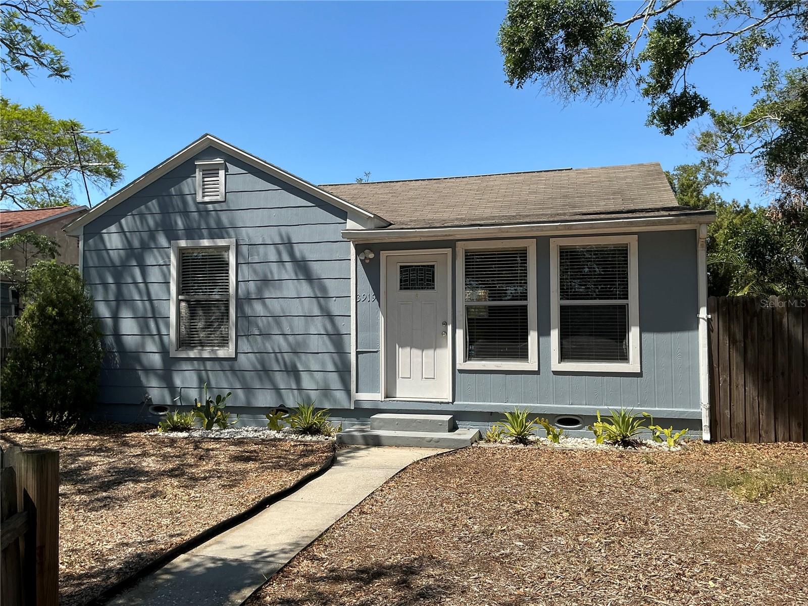 Photo of 3919 1ST AVENUE ST PETERSBURG FL 33713