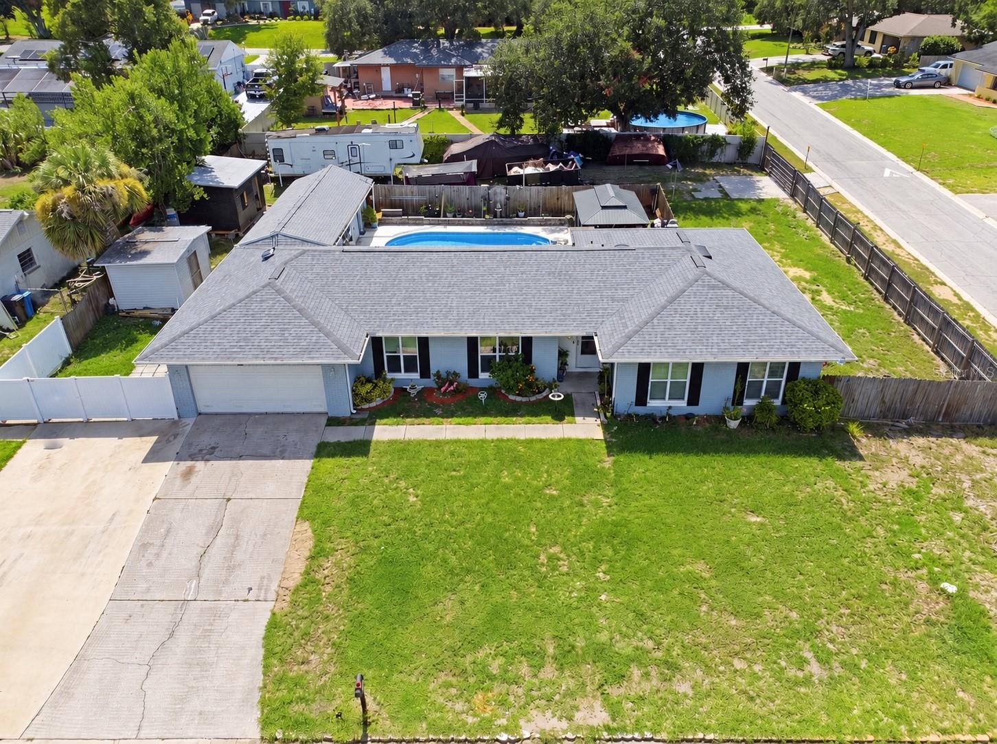 Photo of 1124 KING ARTHUR COURT VALRICO FL 33594