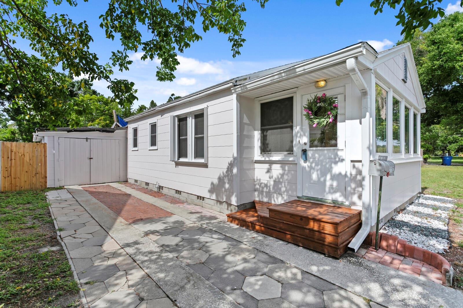 Photo of 3152 13TH AVENUE ST PETERSBURG FL 33713