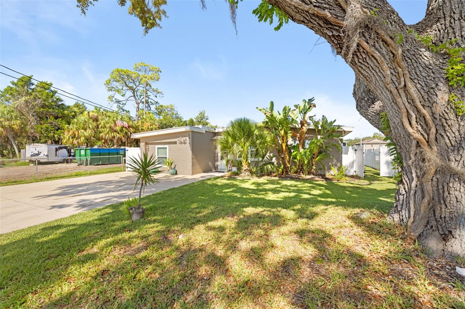 Photo of 5041 MAPLEWOOD HERNANDO BEACH FL 34607