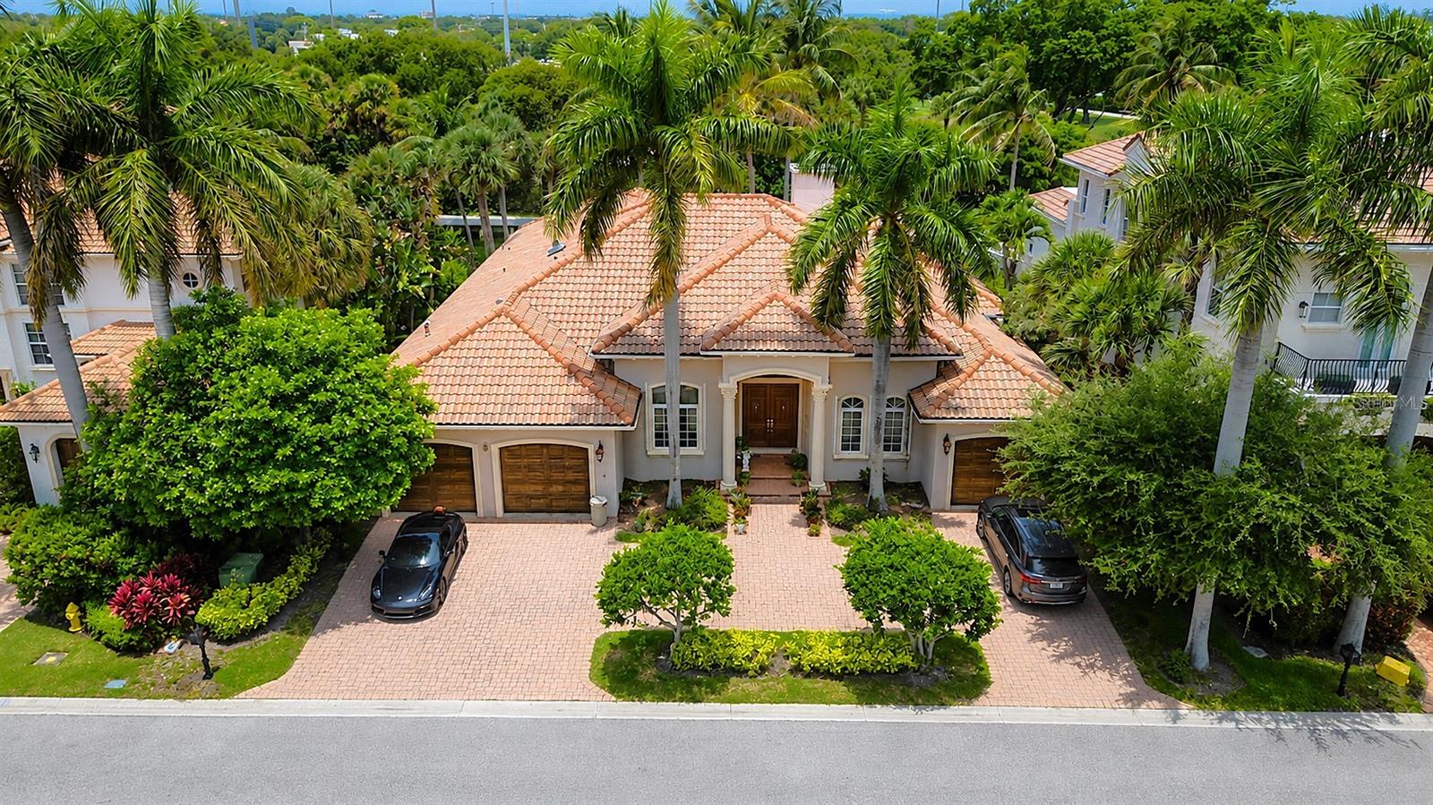 Photo of 785 HARBOUR ISLE PLACE NORTH PALM BEACH FL 33410