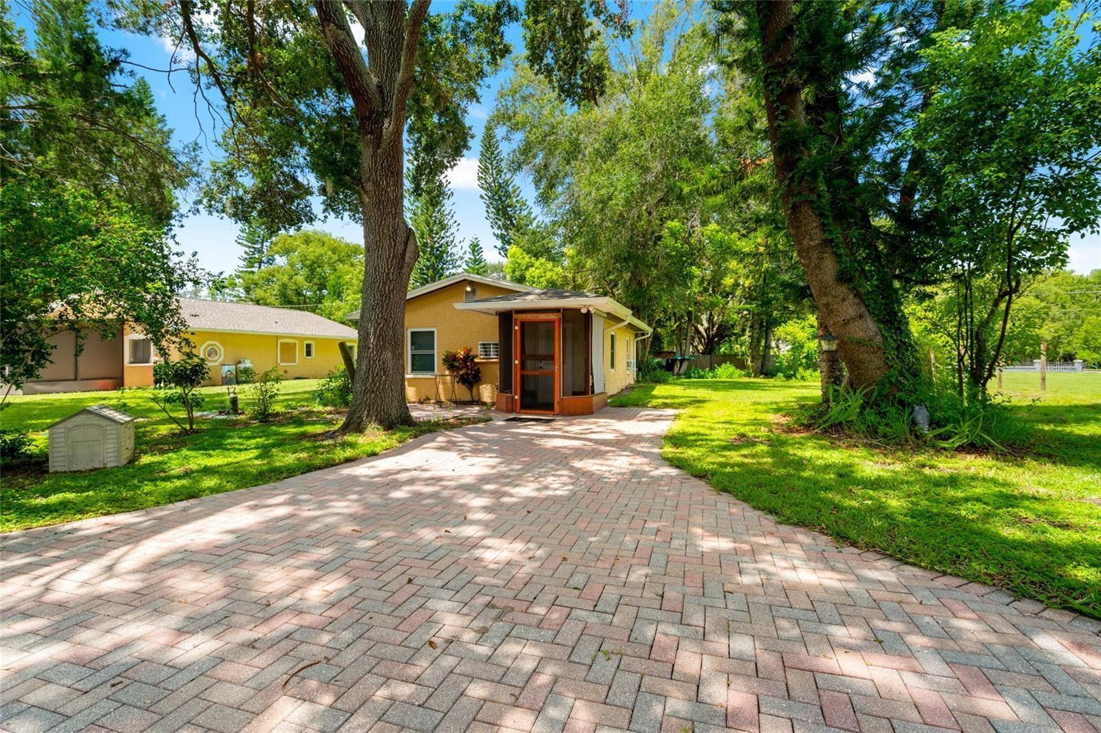 Photo of 5709 LAKE LE CLARE ROAD LUTZ FL 33558