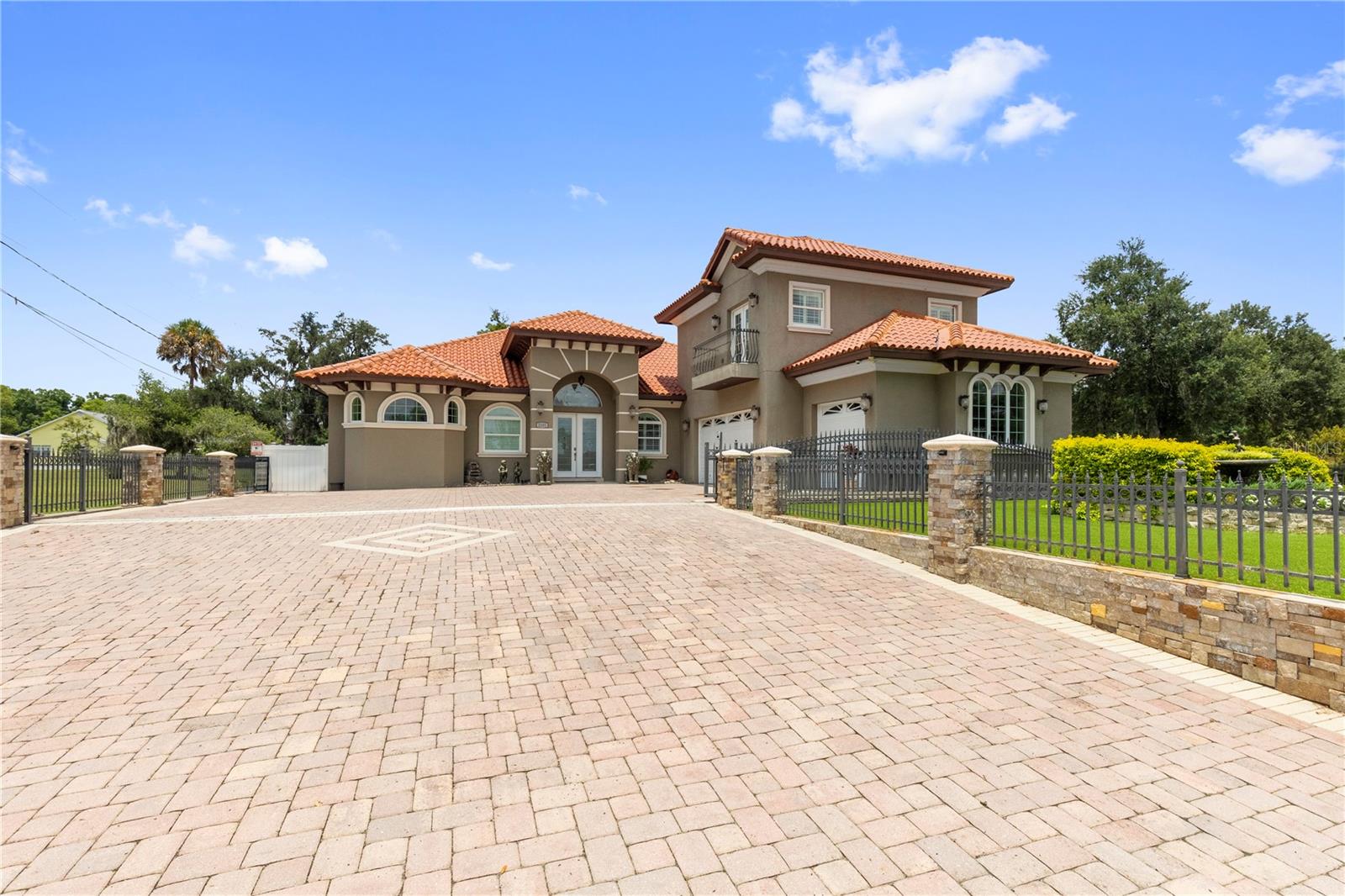 Photo of 2101 W BEARSS AVENUE TAMPA FL 33618