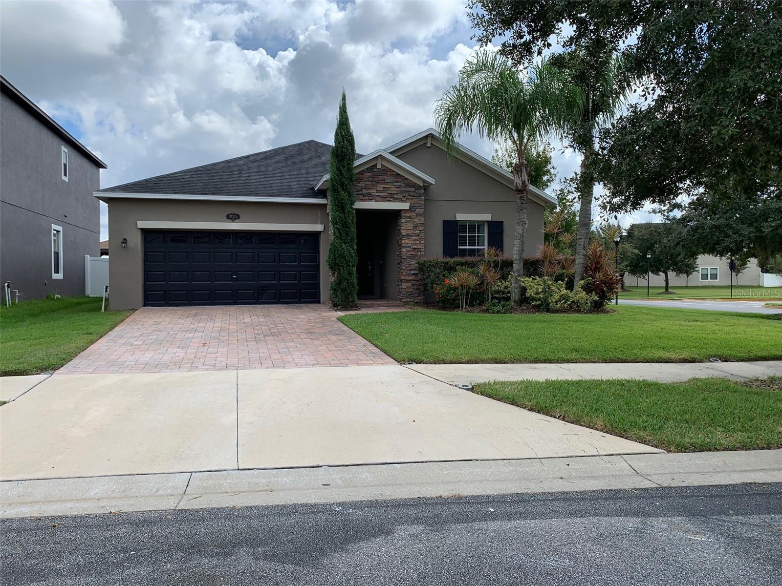 Photo of 19335 PADDOCK VIEW DRIVE TAMPA FL 33647