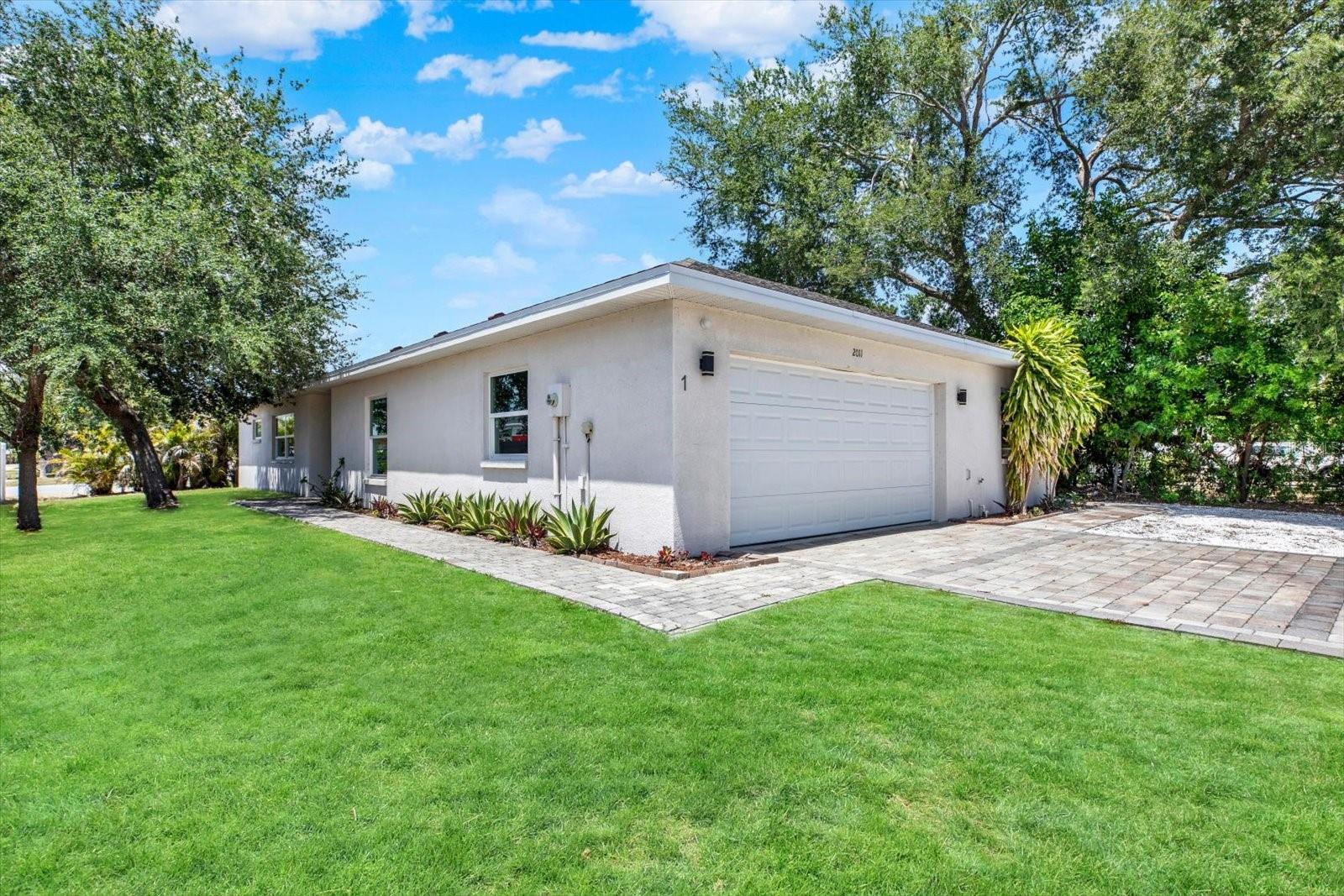 Photo of 2011 OUTER DRIVE SARASOTA FL 34231