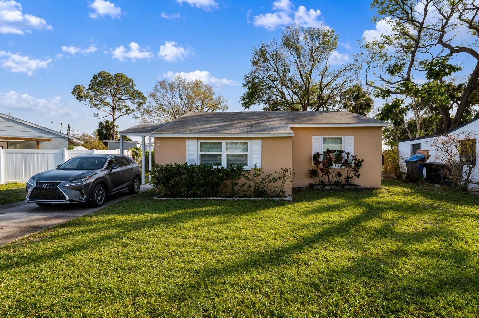 Photo of 270 41ST AVENUE ST PETERSBURG FL 33703