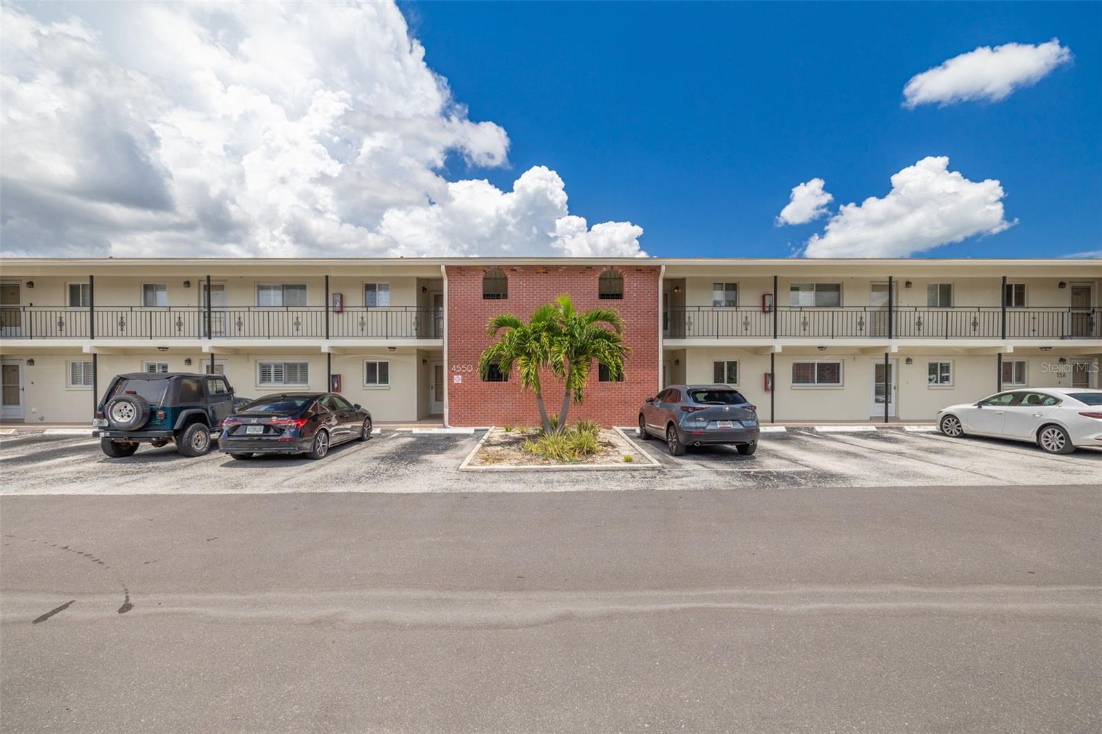 Photo of 4550 OVERLOOK DRIVE #155 ST PETERSBURG FL 33703